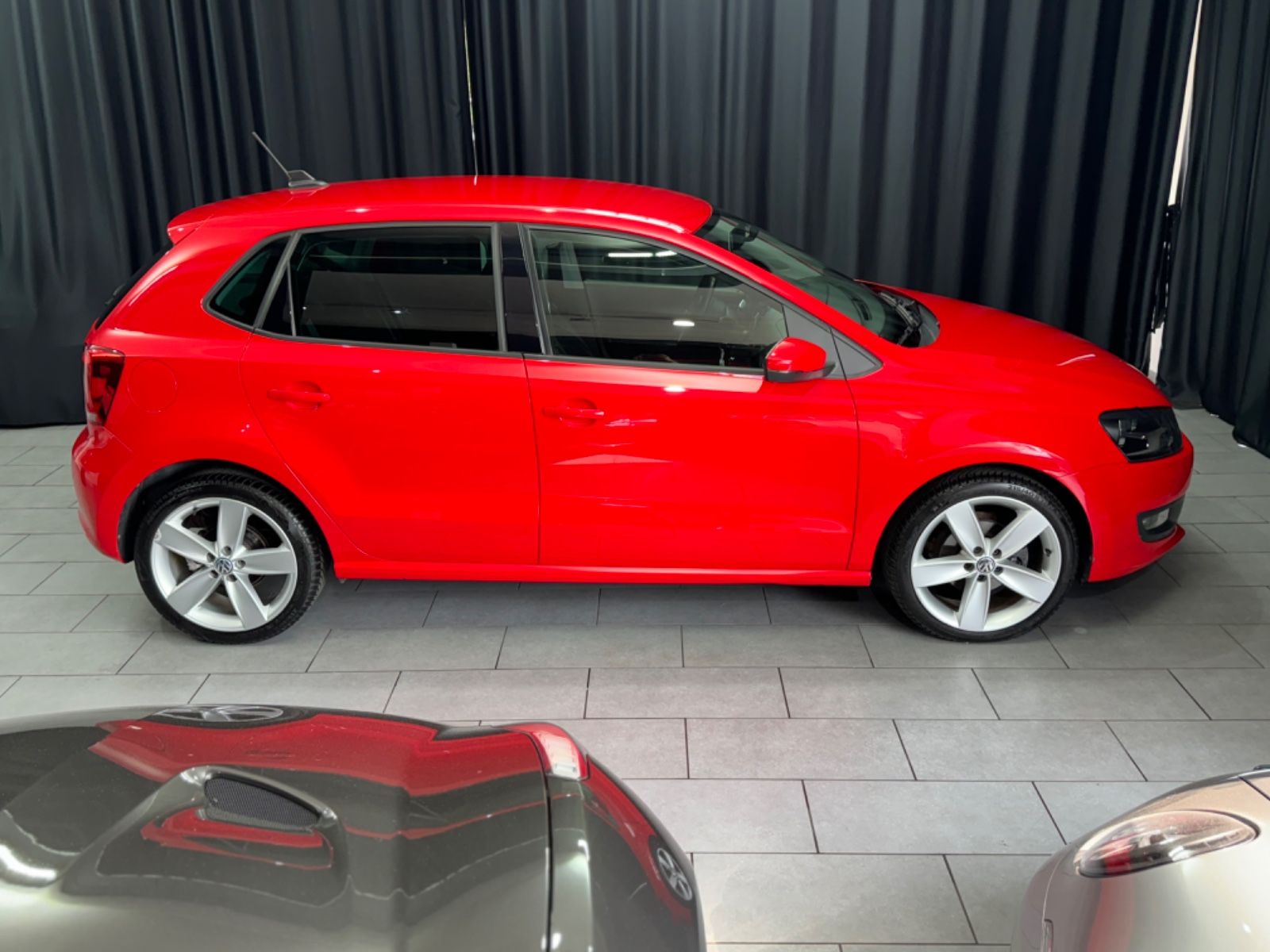 Fahrzeugabbildung Volkswagen Polo V Highline*AUTOMATIK*TOPZUSTAND*SCHECKHEFT*