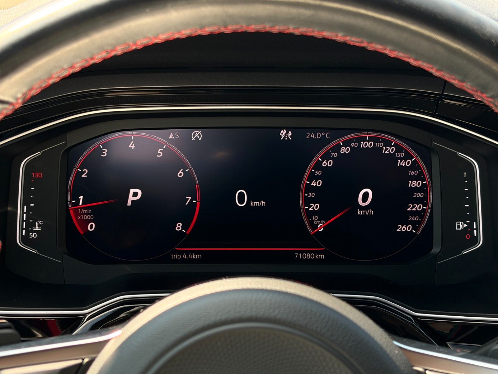 Fahrzeugabbildung Volkswagen Polo VI GTI 2.0 TSI DSG KW ACC PDC SHZ CarPlay