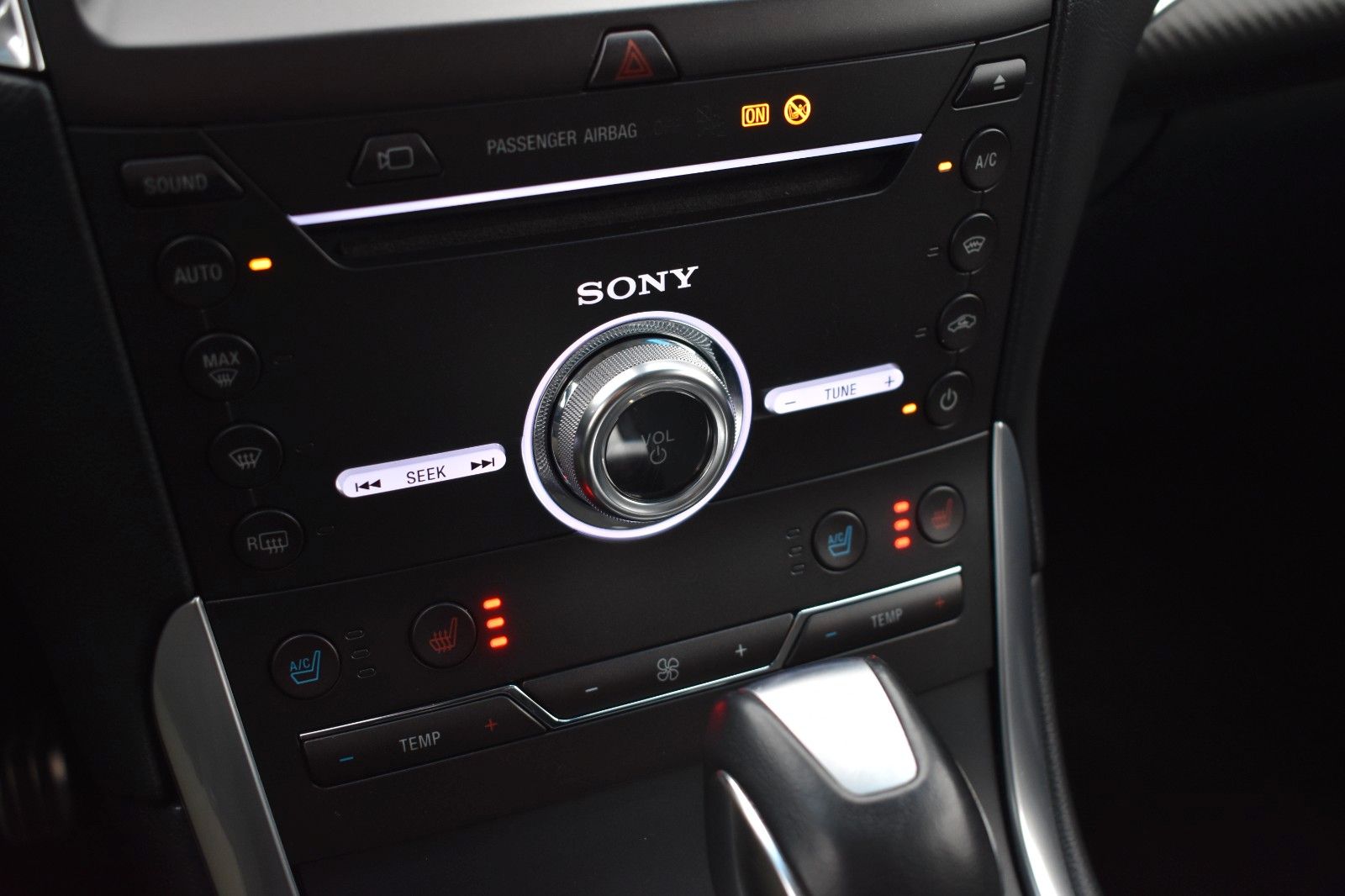 Fahrzeugabbildung Ford Edge ST-Line 4x4 Kamera Sitzbelüftung ACC