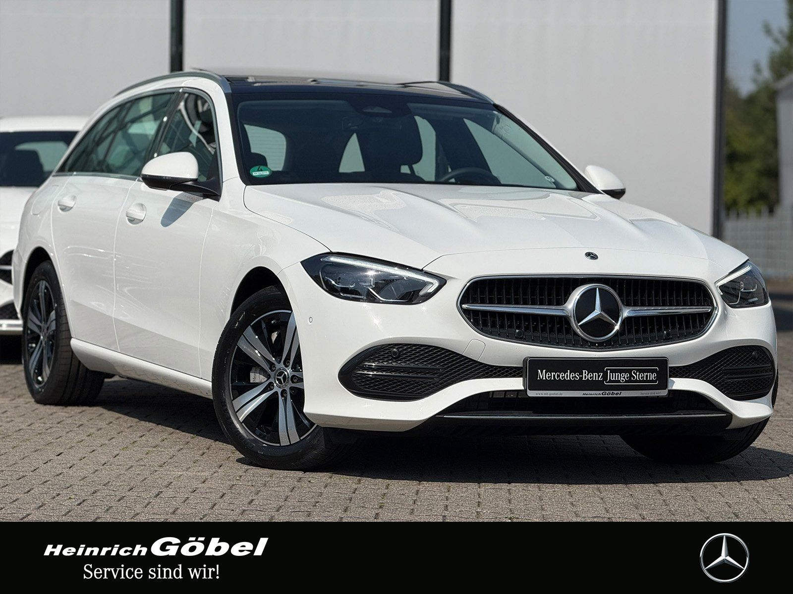Fahrzeugabbildung Mercedes-Benz C 300 de T PANO*AHK*AMBIENTE*ELEK.HECKKLAPPE*