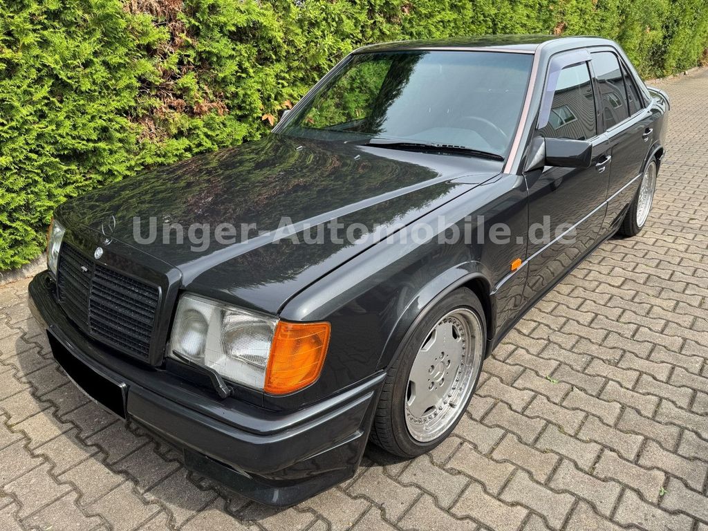 Mercedes-Benz E 36 AMG