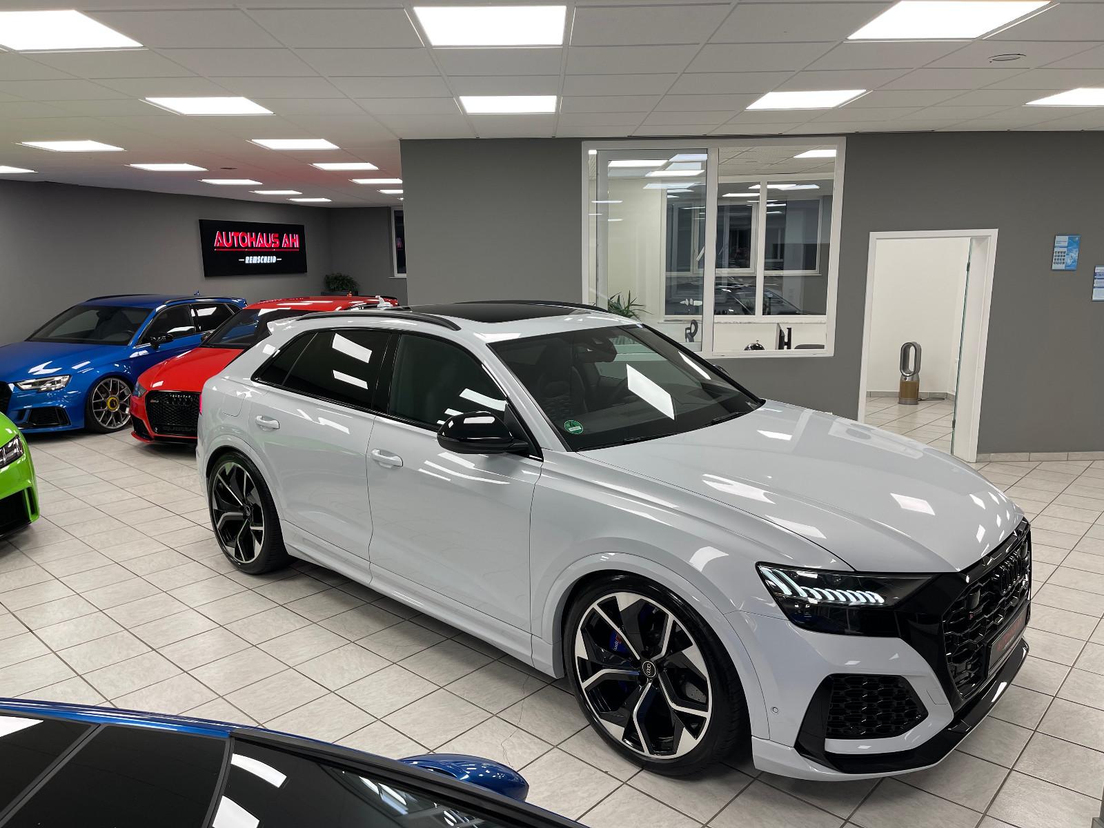 Audi RSQ8 | Voll | Suzuka | Dynamik+ | Soft | Massage