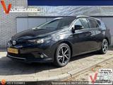 Toyota Auris Touring Sports 1.8 Hybrid Dynamic Ultimate - schwarze Toyota Auris Touring Sports