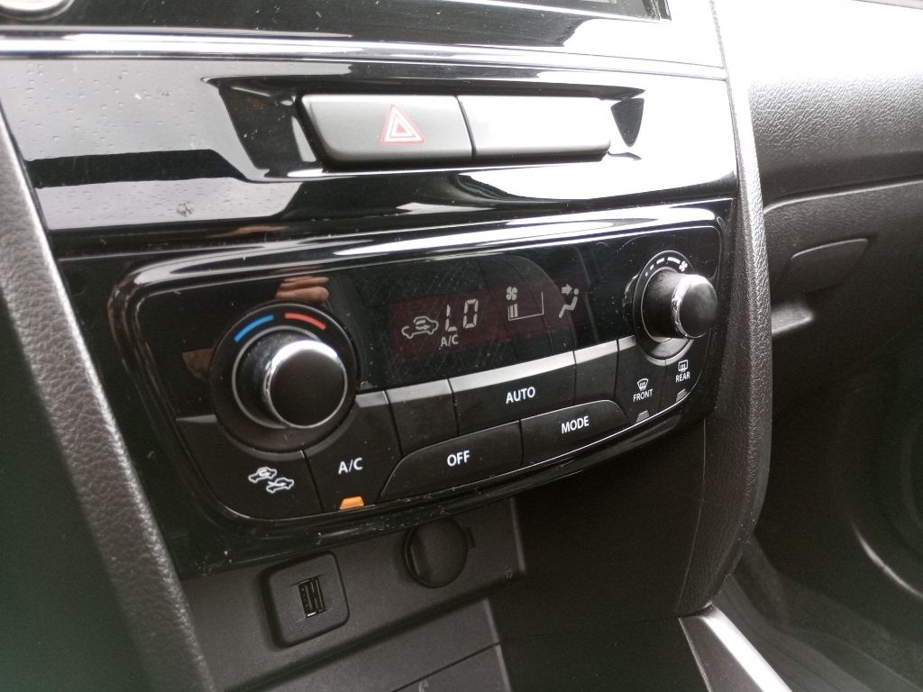 Fahrzeugabbildung Suzuki Vitara 1.4 ALLGRIP-Allradantrieb Comfort+