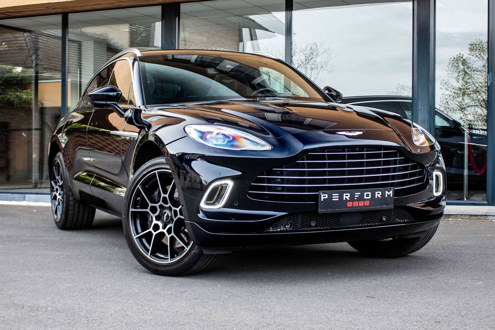 Aston Martin DBX 1 OWNER*14m ASTON WARRANTY*FULL SERVICE BOOK imagem 3