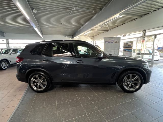 BMW X5 xDrive 45e AHK+HaKa+ACC+HuD+4Z+Pano+Park+LED