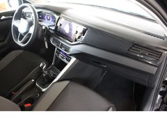 Fahrzeugabbildung Volkswagen Polo Life,Top-Ausstattung,Nur 7079 KM,Wie Neu