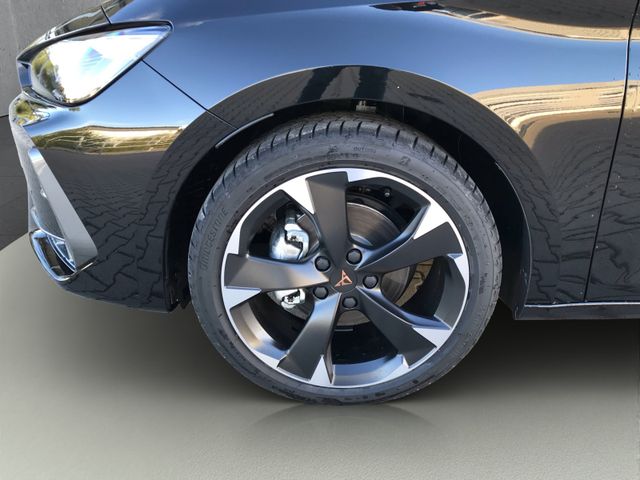 Leon Sportstourer 1.5 eTSI DSG*AHK*