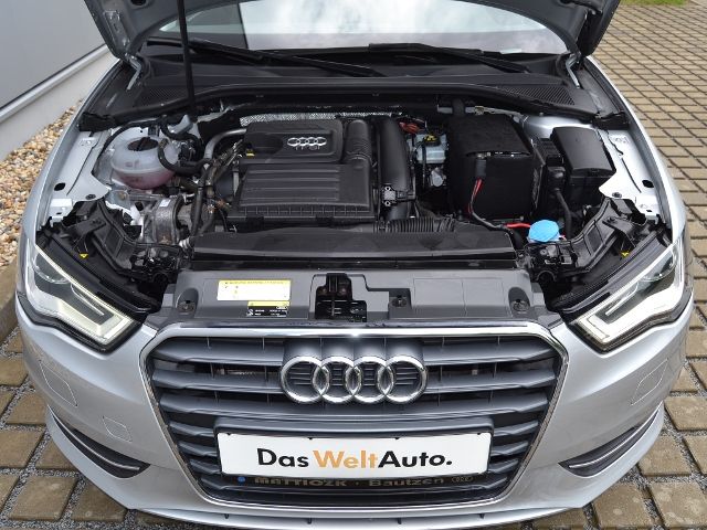 A3 1.4 TFSI S-tronic Attraction XENON/APS/17-ZOL