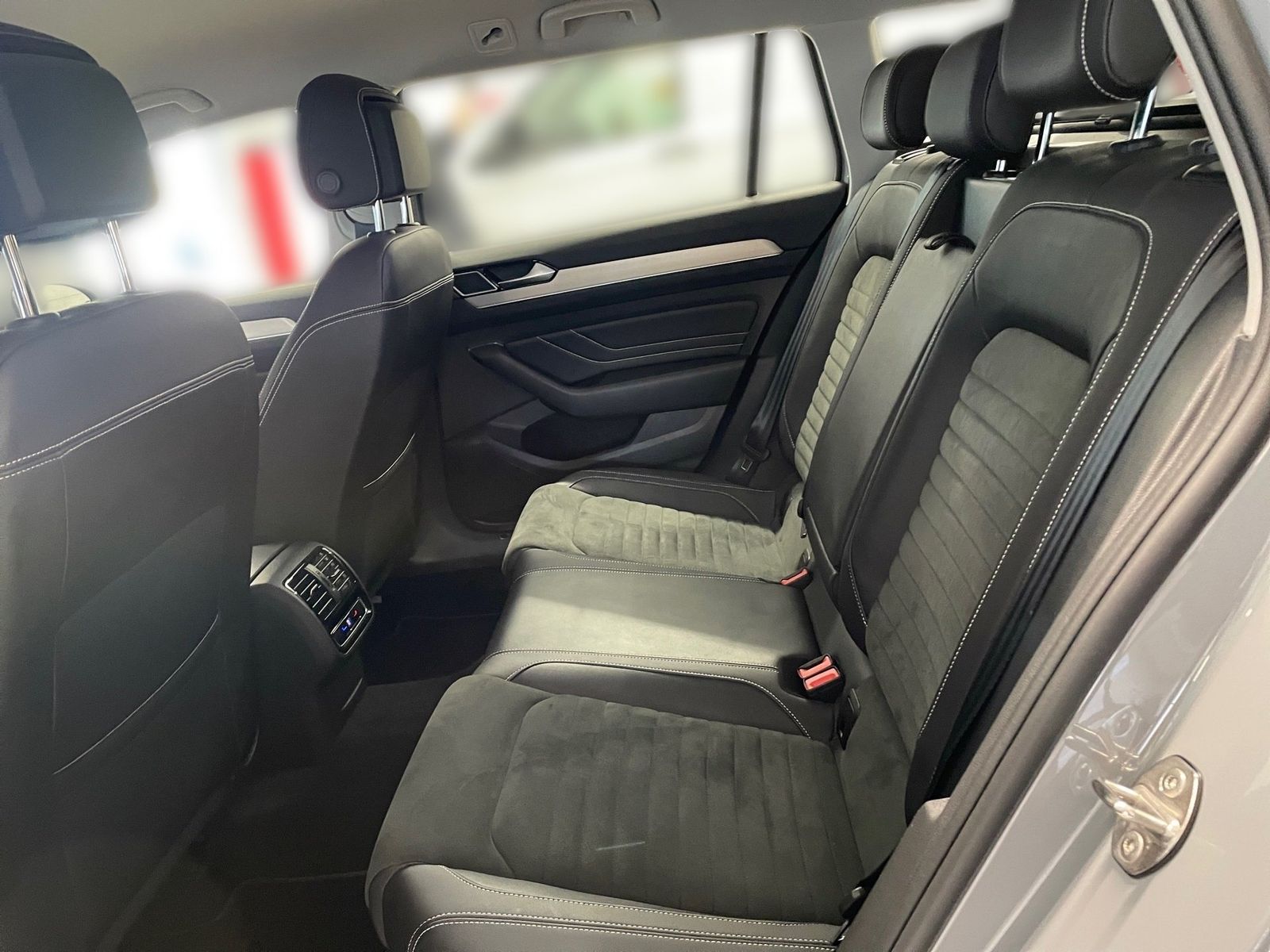Volkswagen Passat Variant - Bild 15