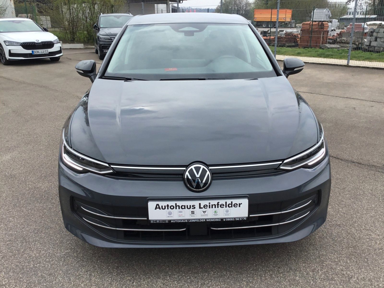 Fahrzeugabbildung Volkswagen Golf 1.5 eTSI DSG Goal+AHK+LED+Kamera+AppConnect