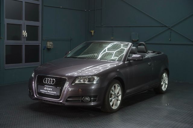 Audi A3 Cabrio Ambition *Alcantara*NAVI*AHK*1. Hand