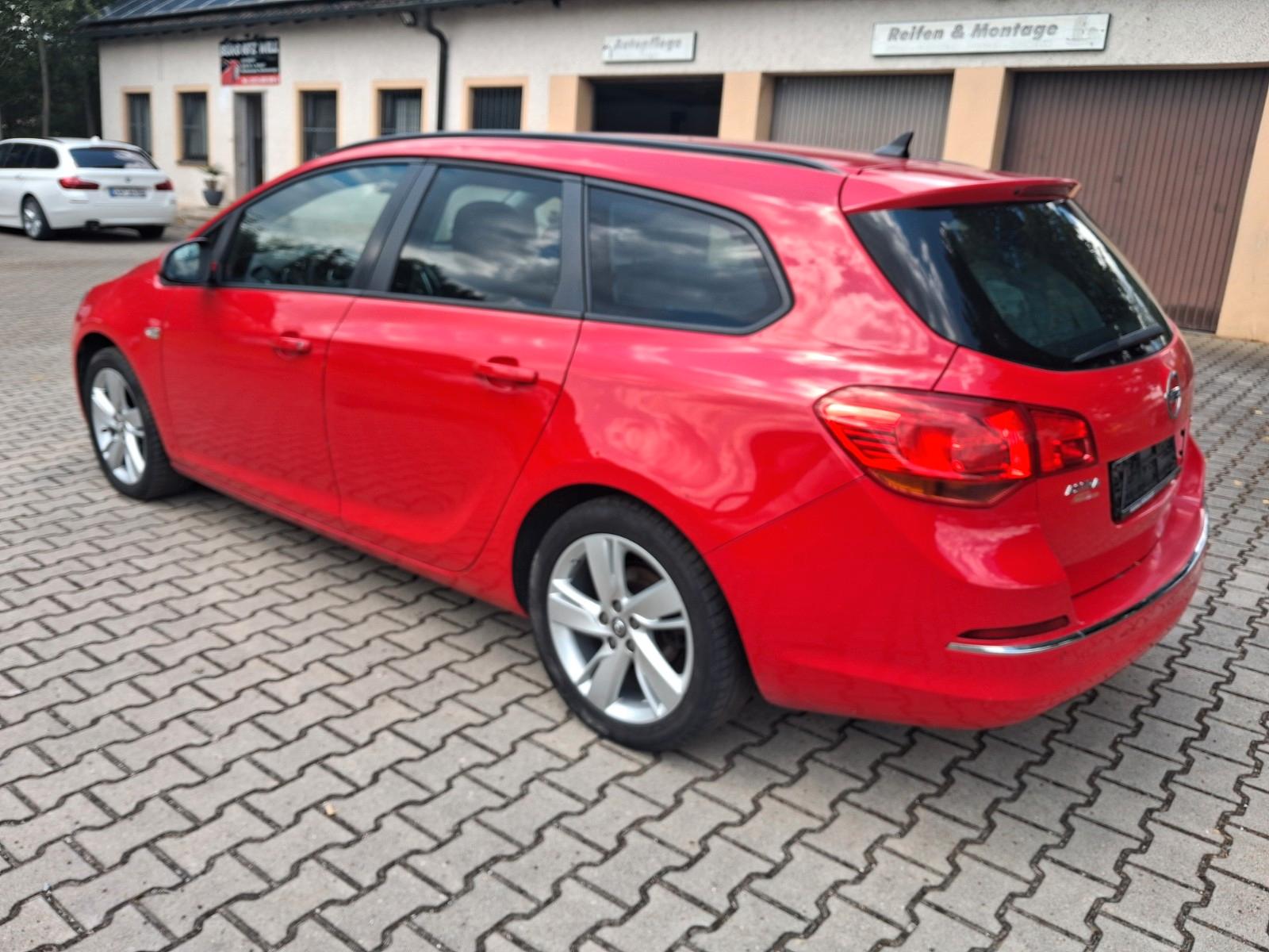 Opel Astra 2015 — photo 5
