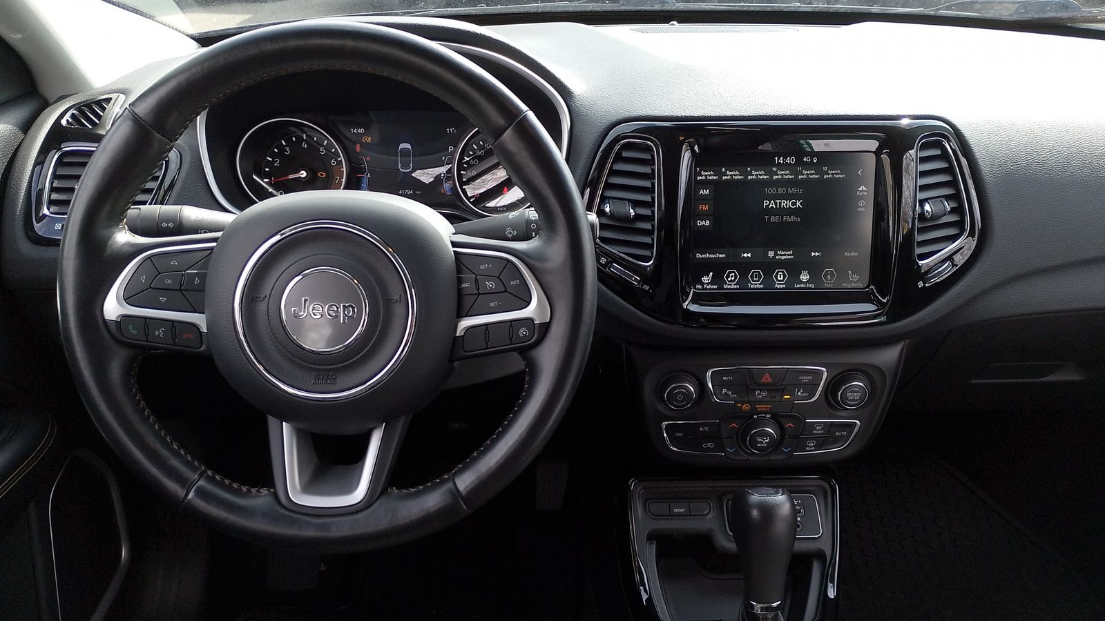 Fahrzeugabbildung Jeep Compass Limited FWD