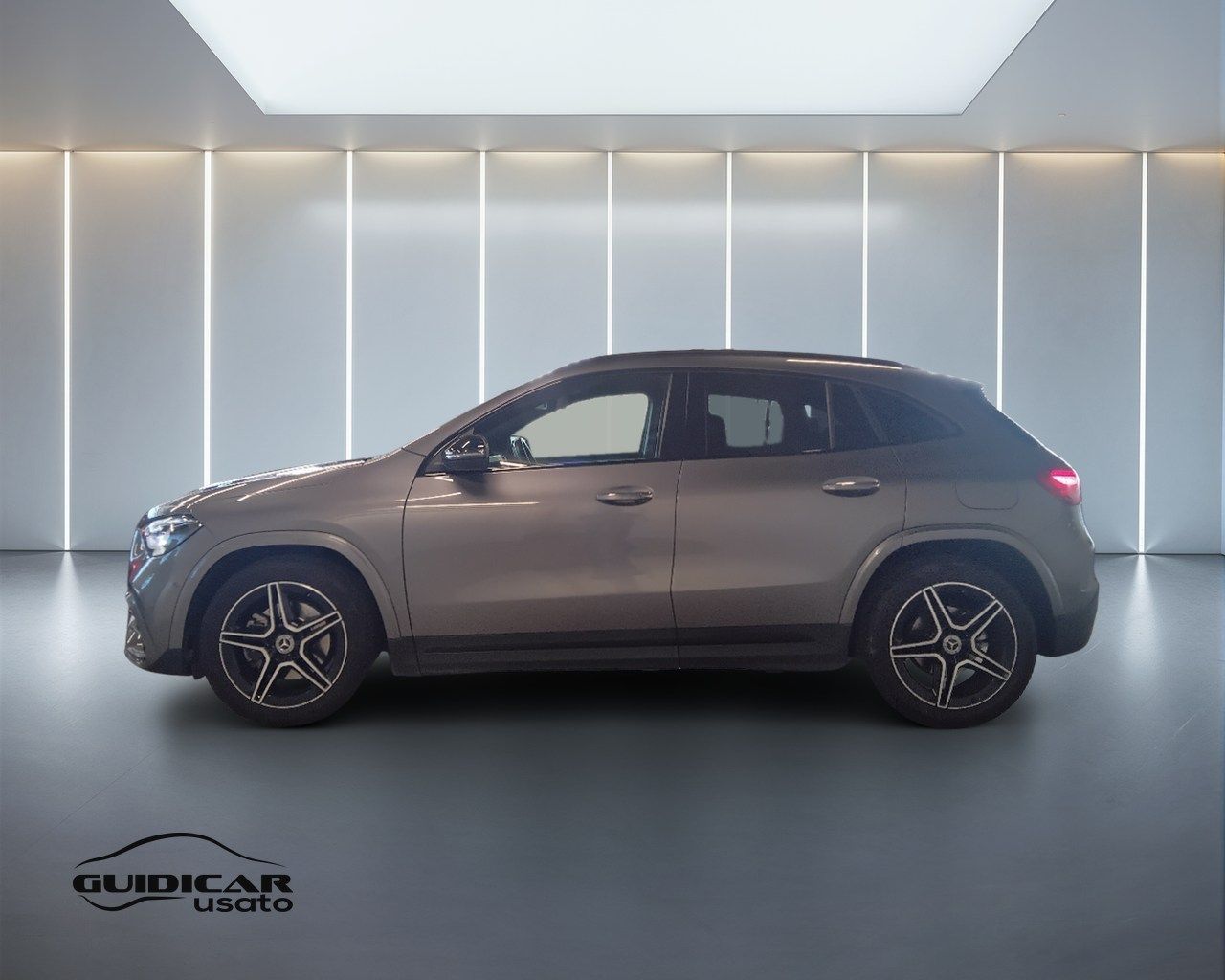 Mercedes-Benz GLA-H247 2023 - GLA 200 d AMG Line imagem 3