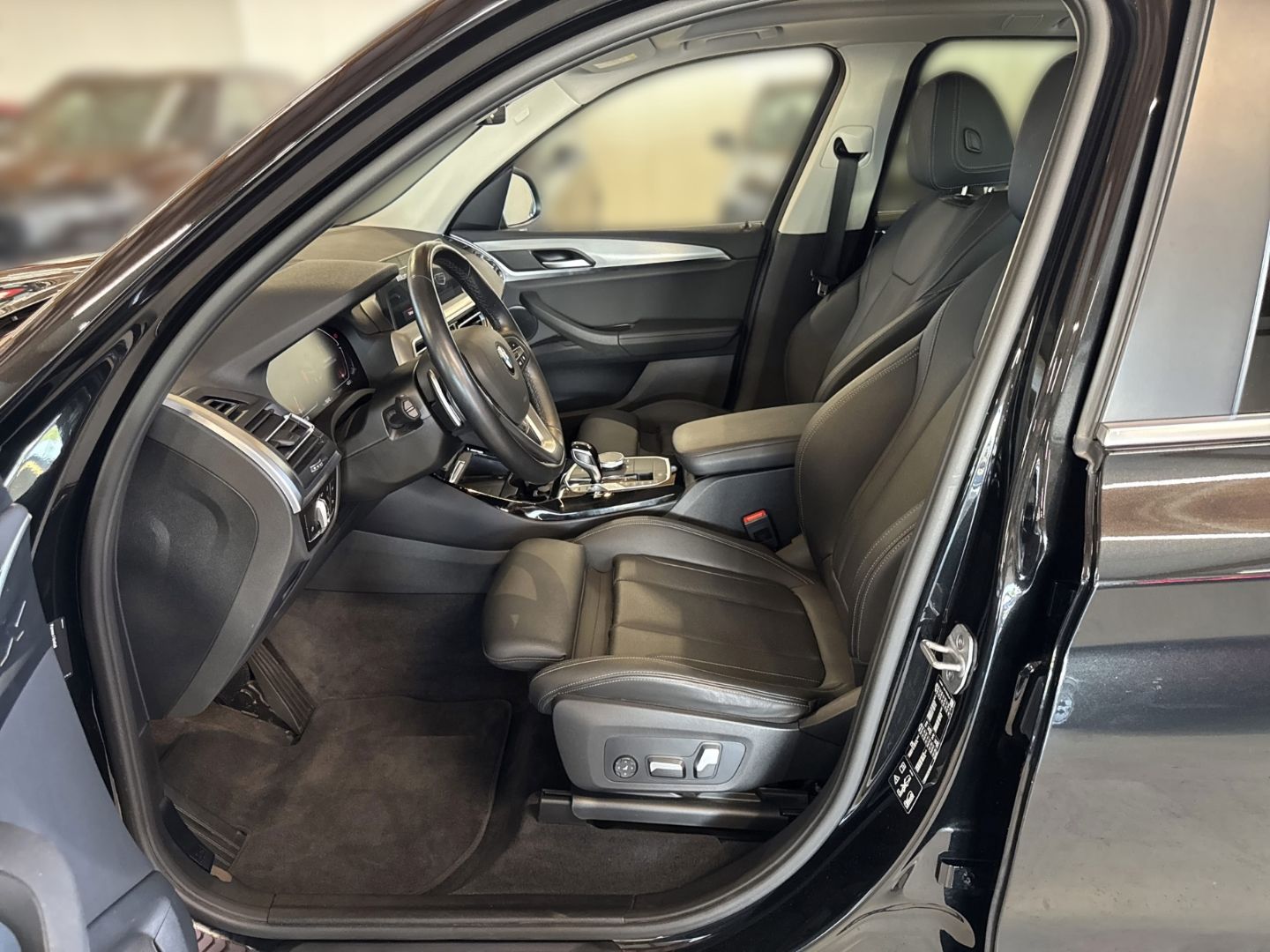 BMW X3 xDrive20i AHK Head-Up LR-Hzg. RFK PDC Shz. foto 6
