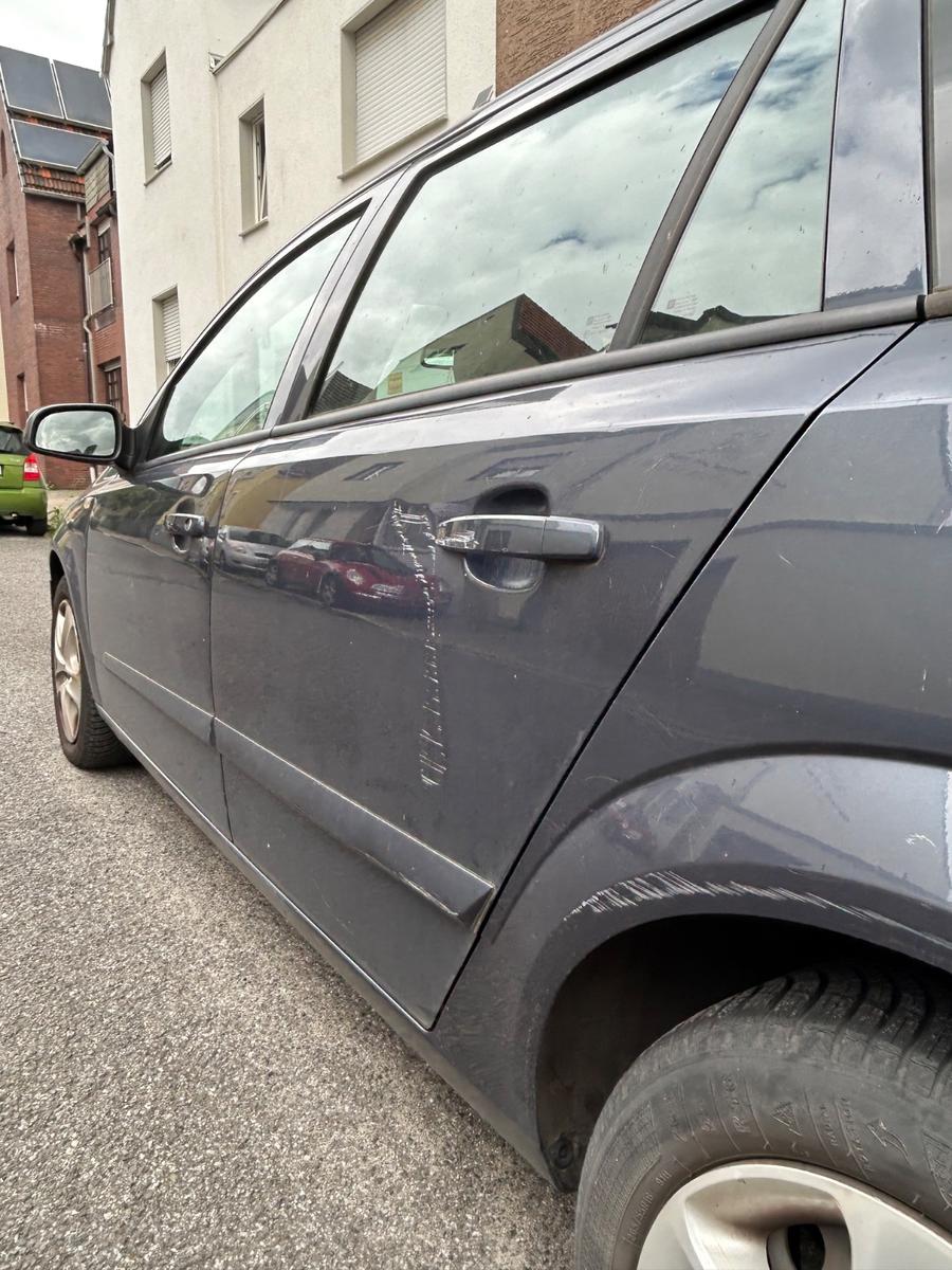 Opel Astra 2007 — photo 12
