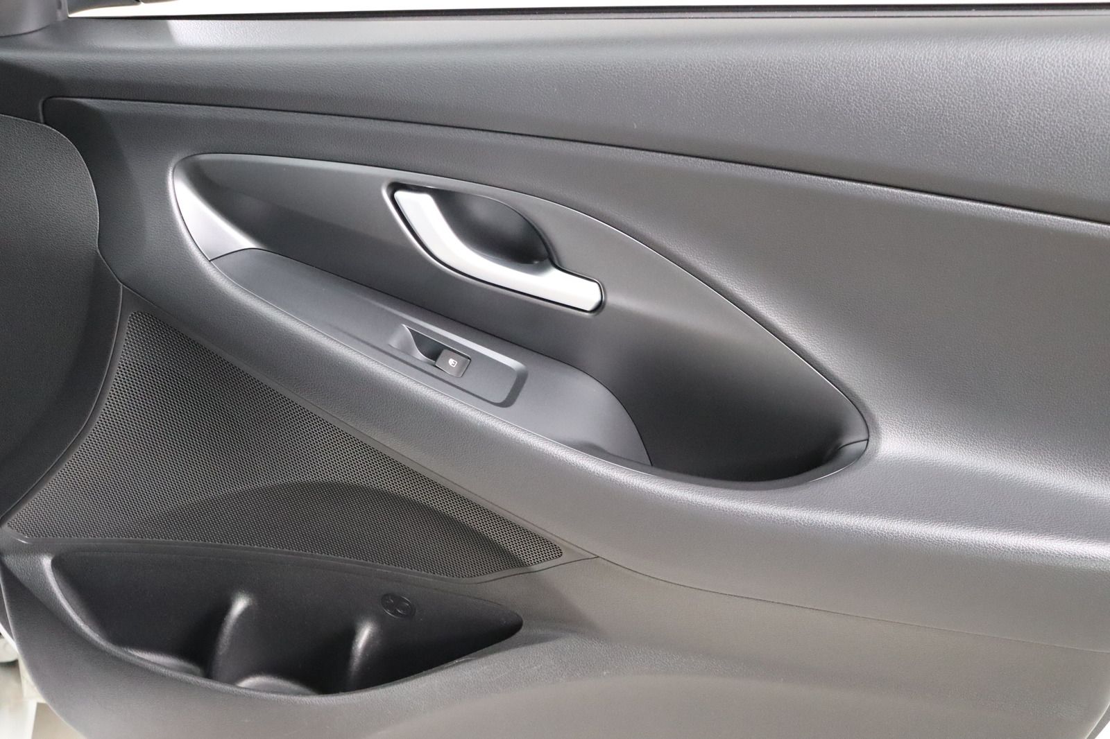 Fahrzeugabbildung Hyundai i30 T- GDi CW Family + * LED * Navi * DAB+ *