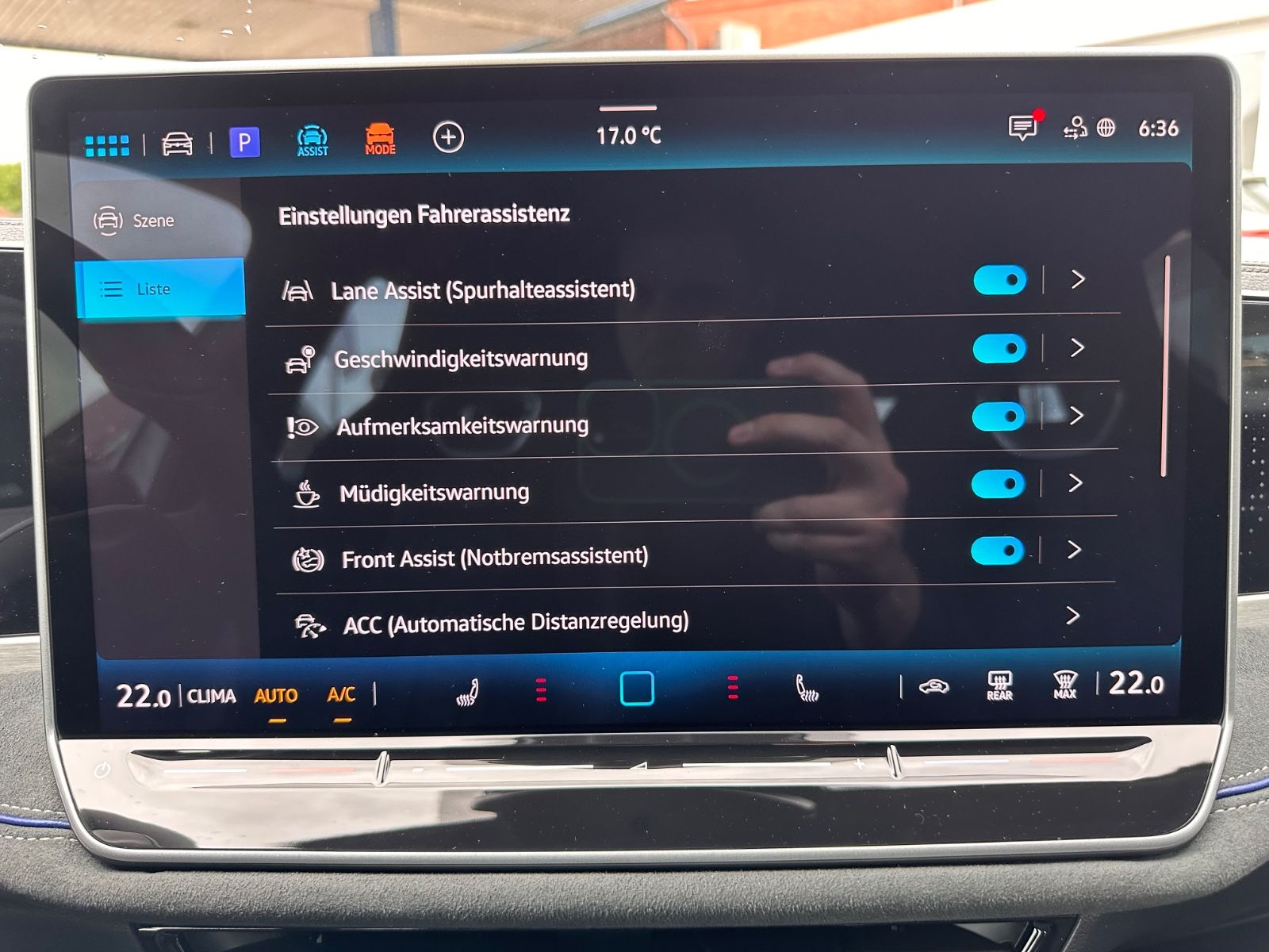 Fahrzeugabbildung Volkswagen Passat Variant 2.0 TDI 4M R-Line Matrix/AHK/Navi
