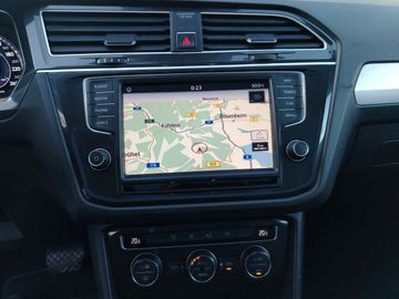 Volkswagen Tiguan - 8
