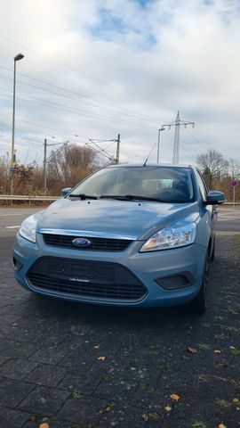 Ford Focus 1,4 Ambiente Turnier Ambiente