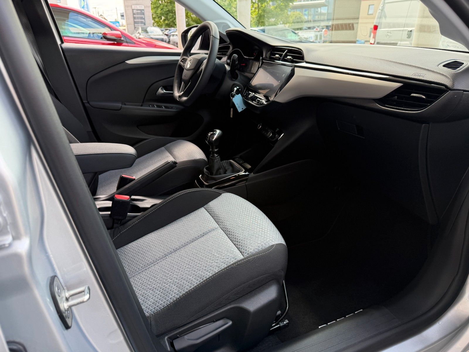 Fahrzeugabbildung Opel Corsa F Edition 1.2L 100PS/PDC/Sitzheizung!