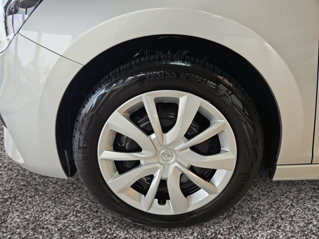 Fahrzeugabbildung Opel Corsa 1.2 Turbo Edit. Navi Sitzheizung Parkpilot