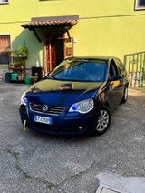 Volkswagen Polo 1.4/80CV TDI 5p. Sportline - Volkswagen Polo Sportline mit Diesel-Antrieb