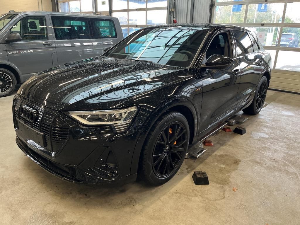 Image of Audi e-tron