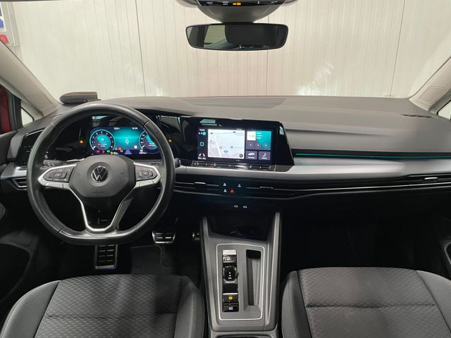 Golf VIII Active 1.0 eTSI DSG LED ACC KAM