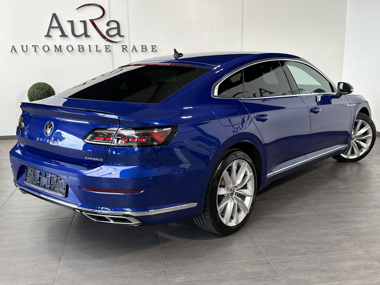 Fahrzeugabbildung Volkswagen Arteon 1.4 TSI eHybrid R-Line NAV+LED+AHK+360°