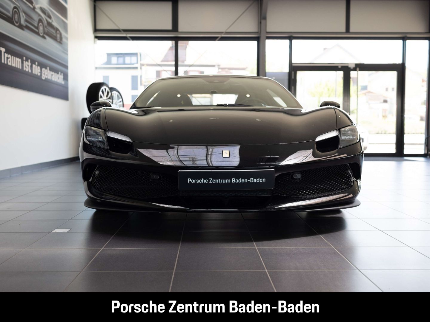 Ferrari 296 GTB Nero Liftsystem-VA Carbon imagem 2
