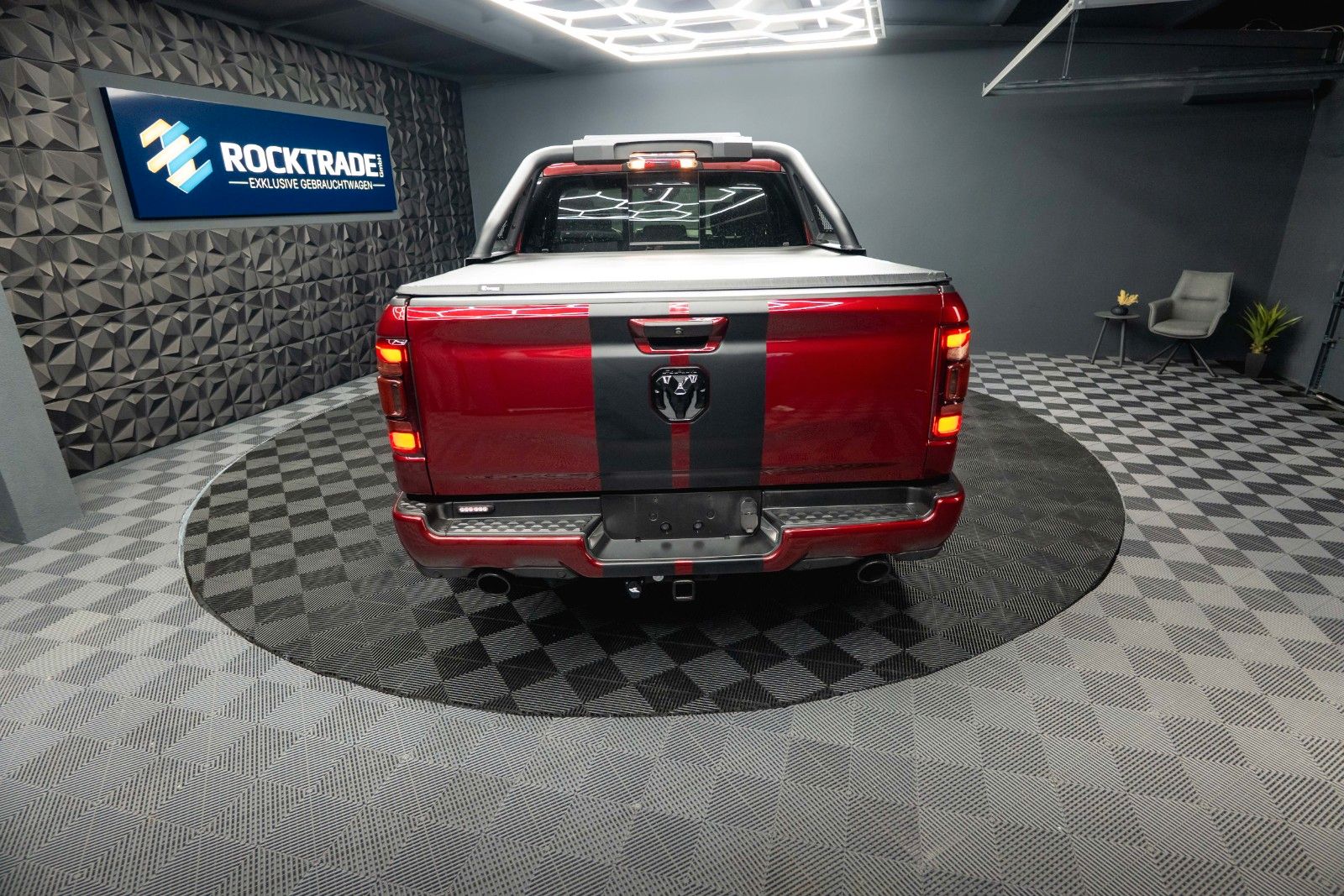 Fahrzeugabbildung Dodge RAM 5.7 V8 HEMI LIMITED Offroad FULL Options ACC