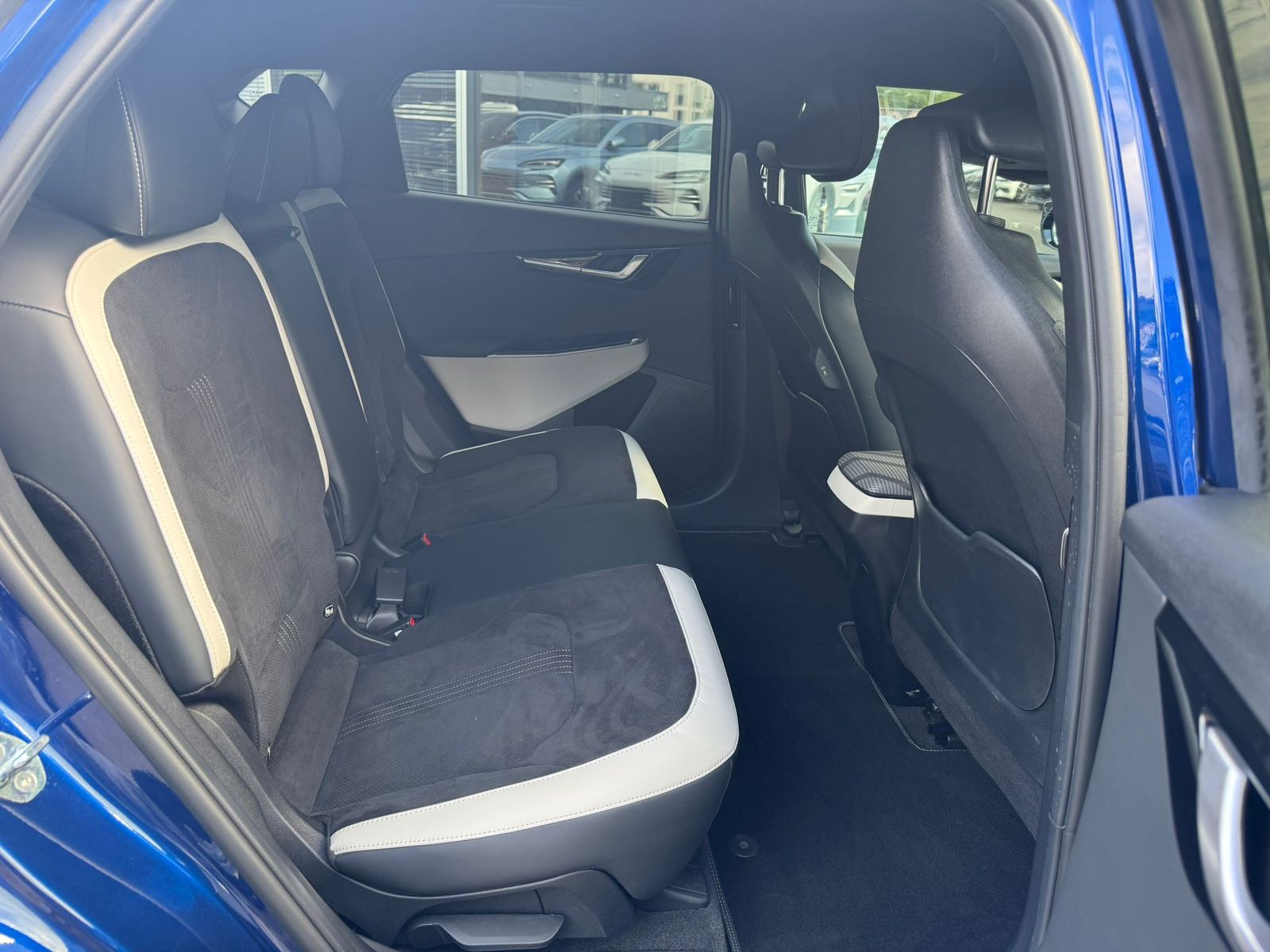 Fahrzeugabbildung Kia EV6 GT-Line 4WD WERKSGA+MEMO+DAB+HEAD+ACC+360°