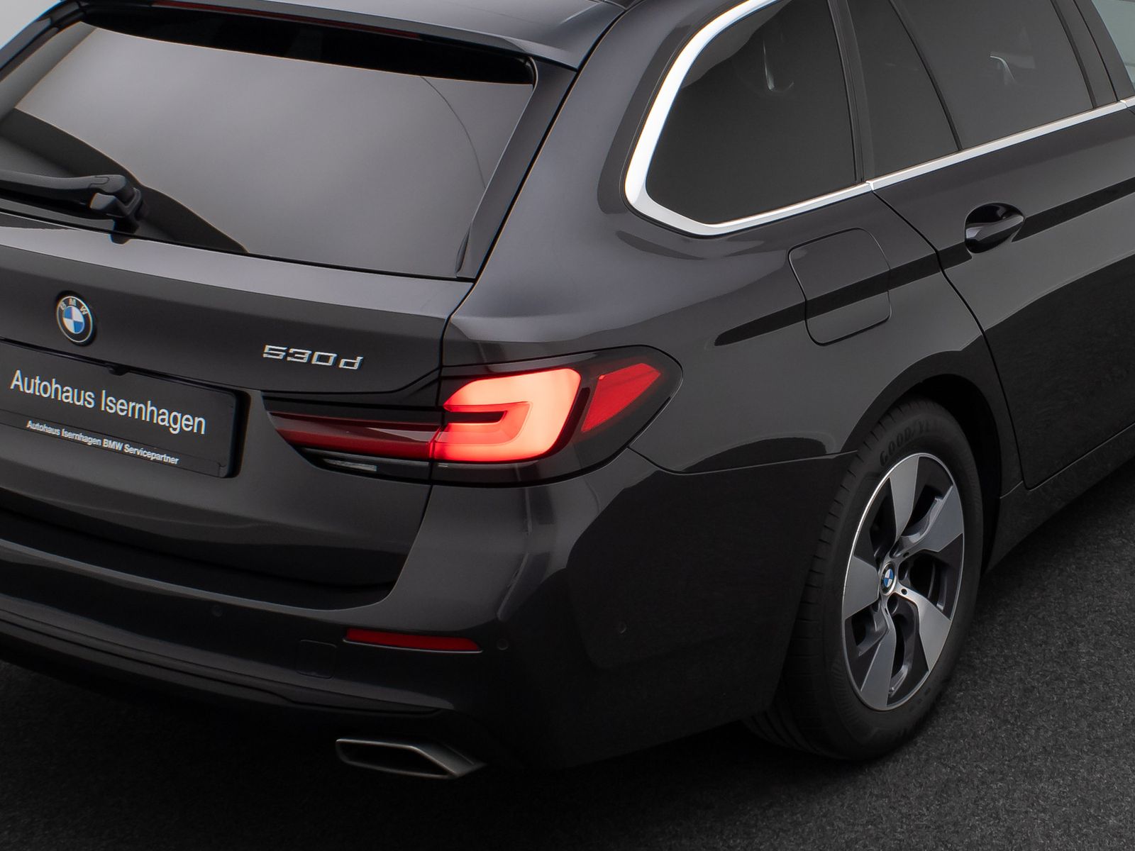 Fahrzeugabbildung BMW 530d xD ACC Alarm DAB Kamera 4xKlima Leder Sport
