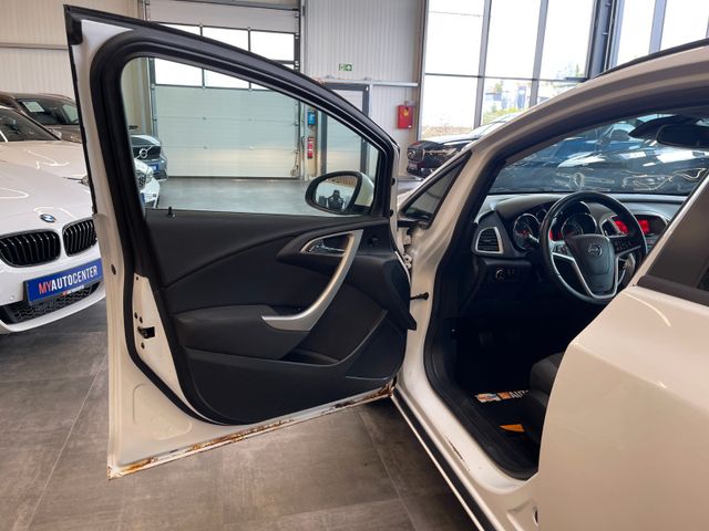 MYAUTOCENTER – Gebraucht- und Jahreswagen mit Werkstattservice in Pfaffenhofen Opel Astra J Sports Tourer Design Edition *PDC*Klima*