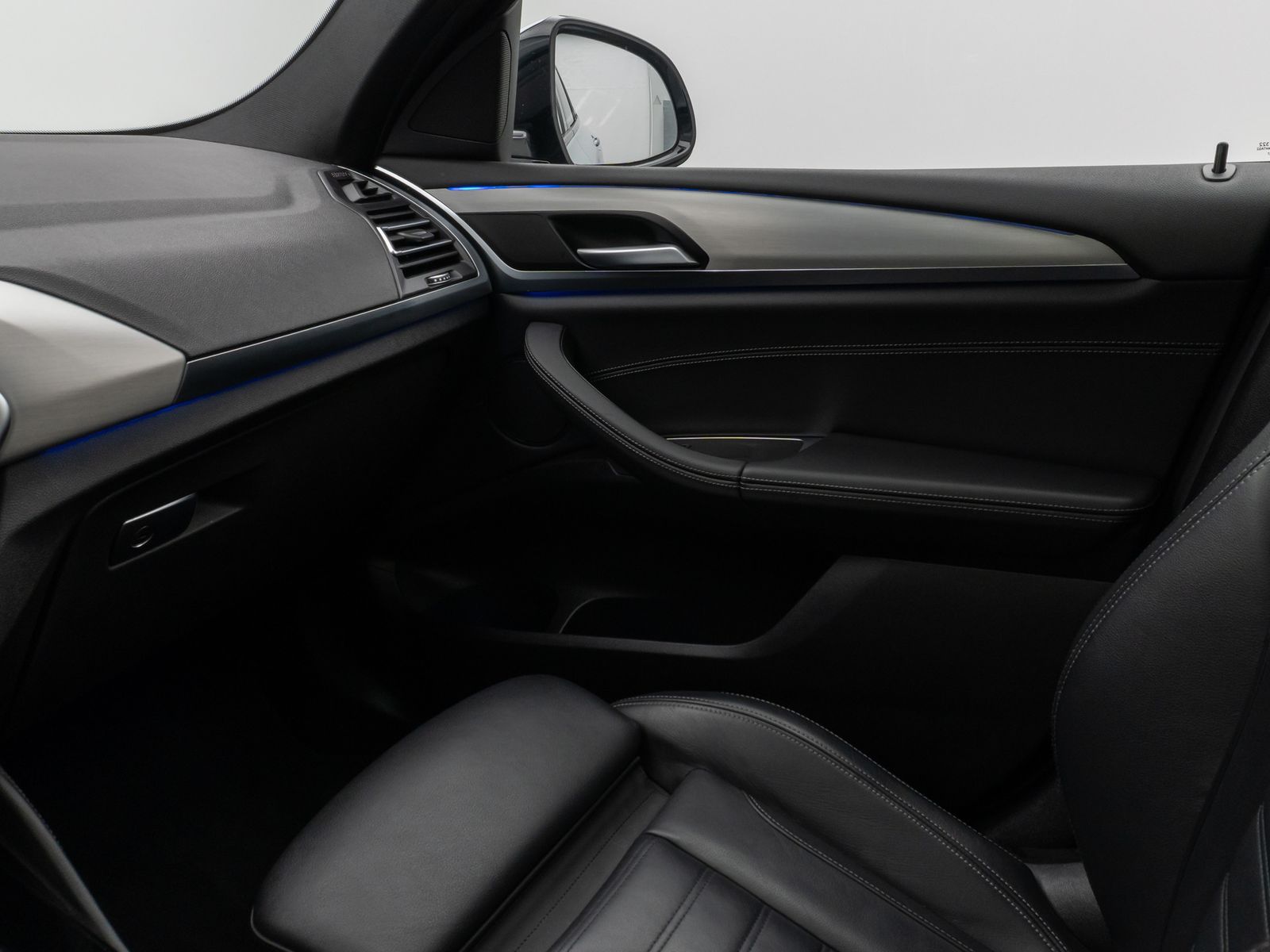 Fahrzeugabbildung BMW X4 xD30d M Sport Panorama Laser Kamera HUD HiFi