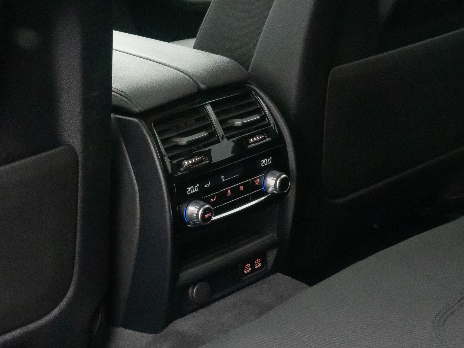 Fahrzeugabbildung BMW 520d Kamera DAB 4xKlima Alarm GeschwindigReg