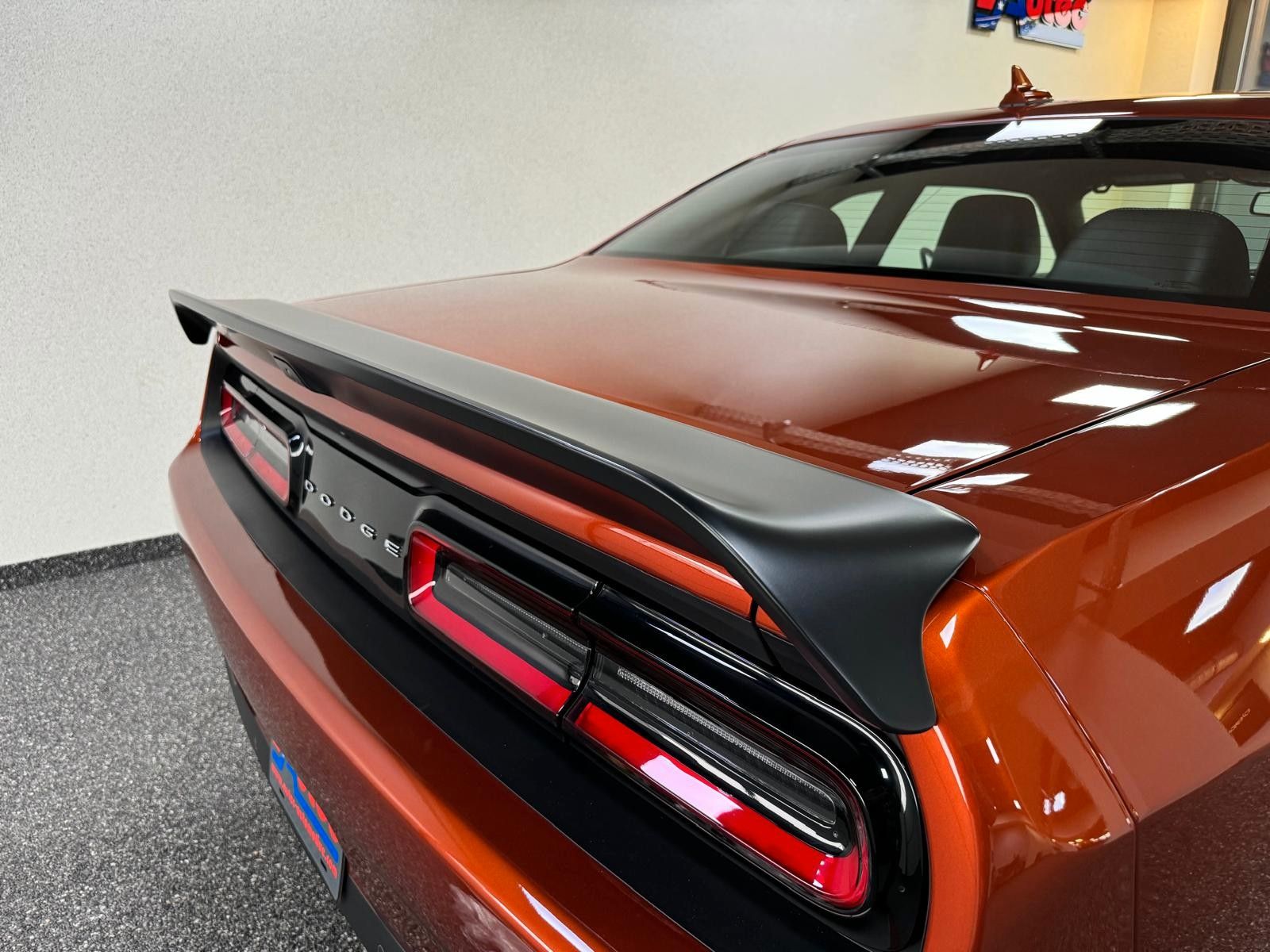 Fahrzeugabbildung Dodge CHALLENGER HELLCAT JAILBREAK -LAST CALL-CARBONE