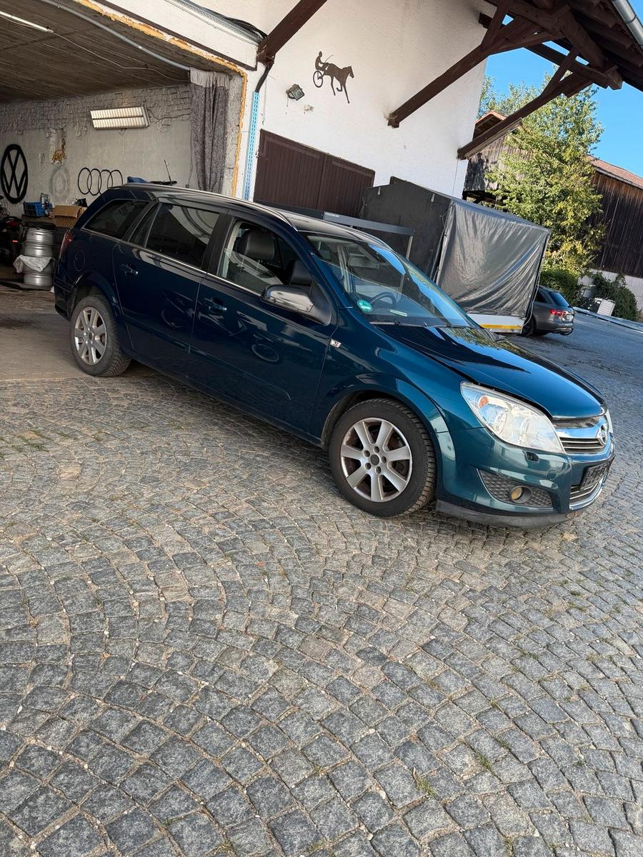 Opel Astra 2007 — photo 15