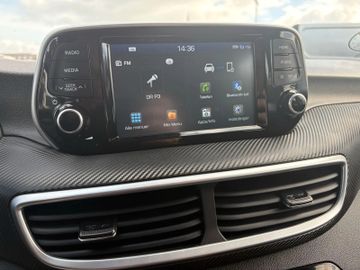 Hyundai TUCSON - 11