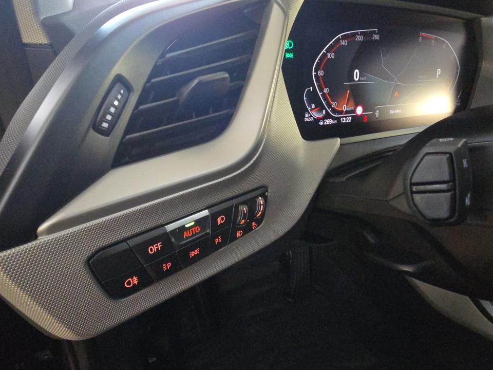 BMW 116 d Klimaaut. PDC Außensp.Paket Sitzhzg. Vorn, миниатюра 17