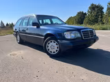 Mercedes-Benz E 300 D W124 Kombi 136 PS orig 201 Tkm! - 3. Hd. - Oldtimer mit Diesel-Antrieb: Kombi