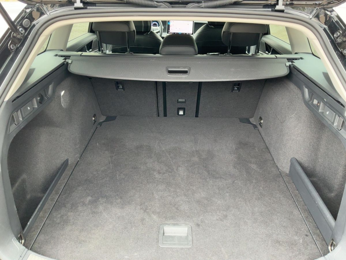 Volkswagen Passat Variant - Bild 14
