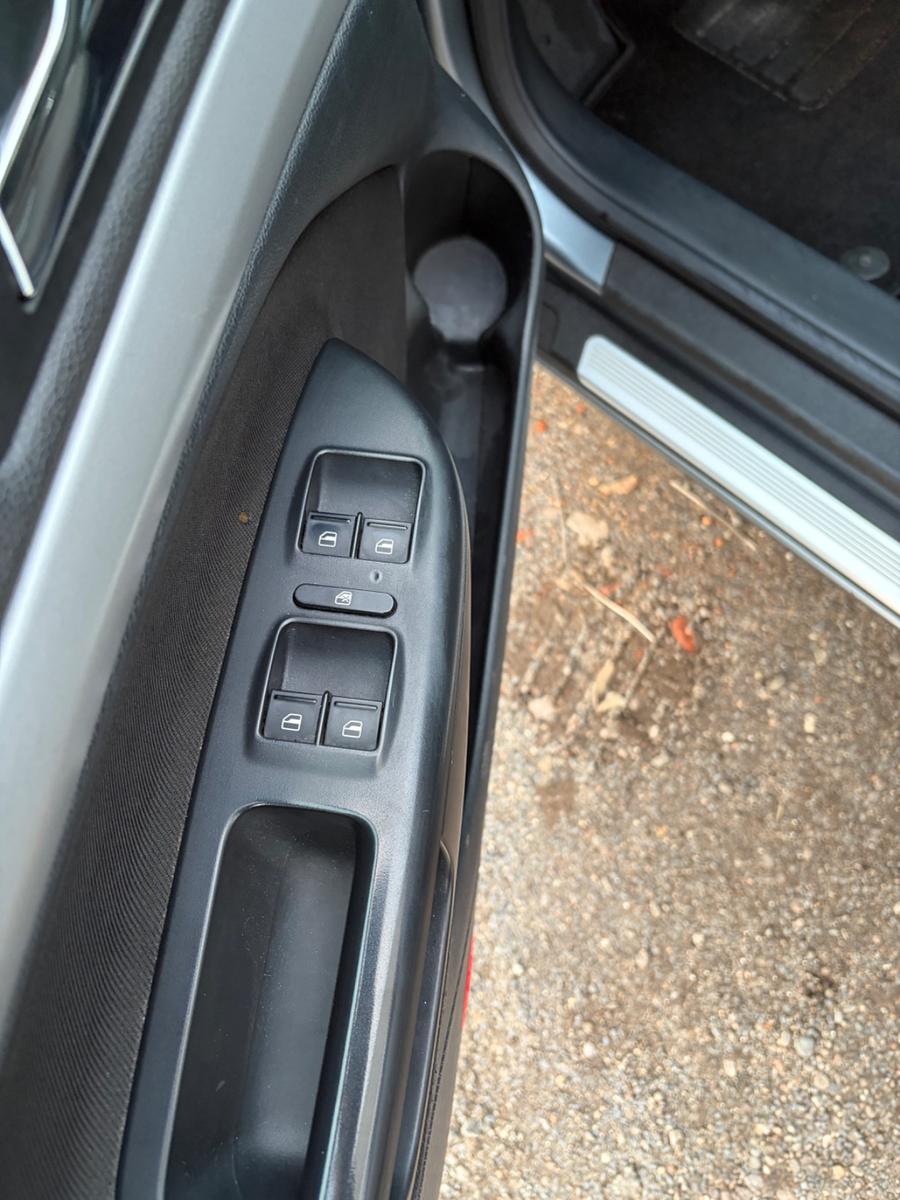 Skoda Octavia 2012 — photo 18