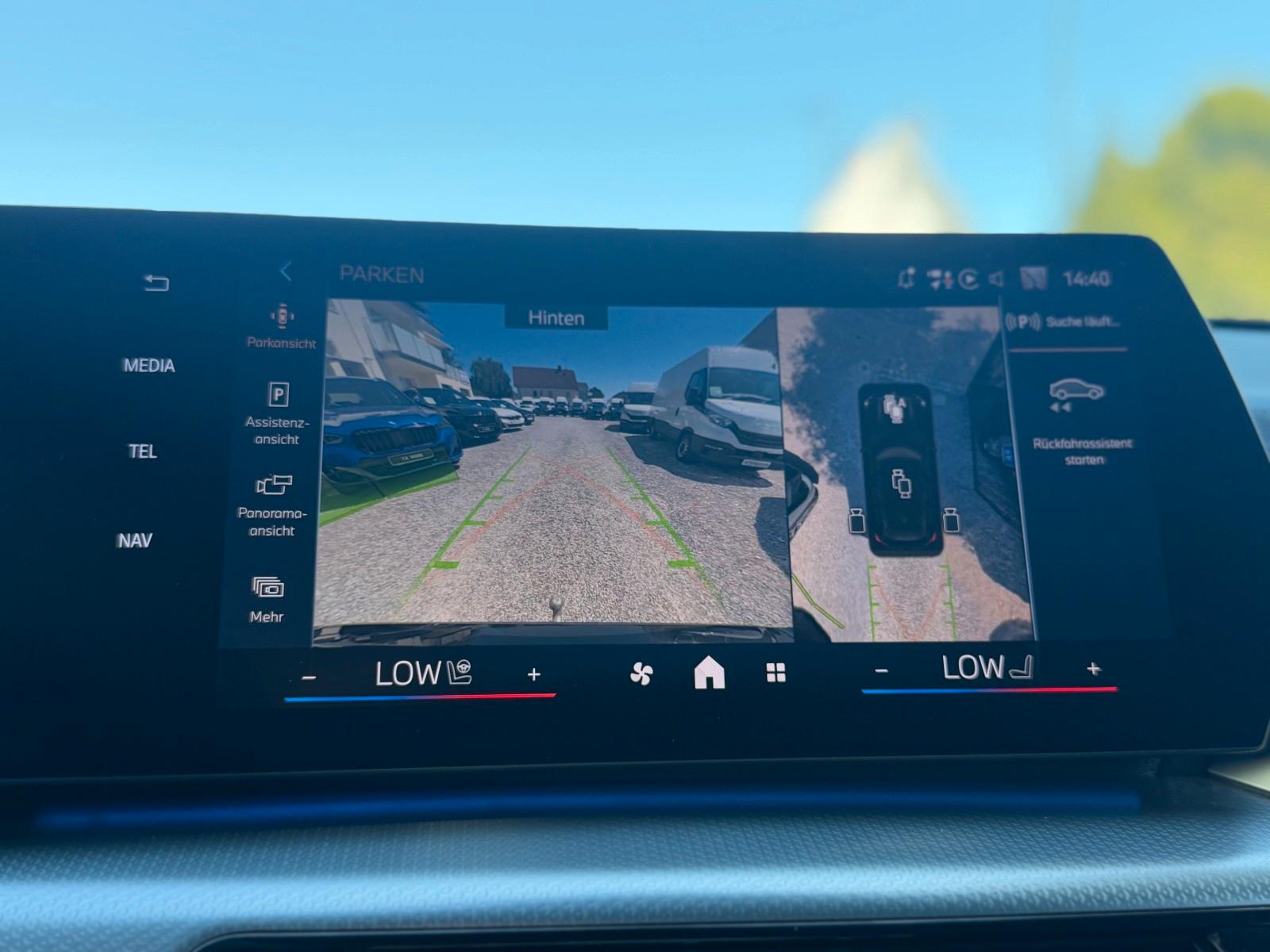 BMW X1 sDrive20i M Sport Pro 19"Shadow 360° Pano HuD, миниатюра 23