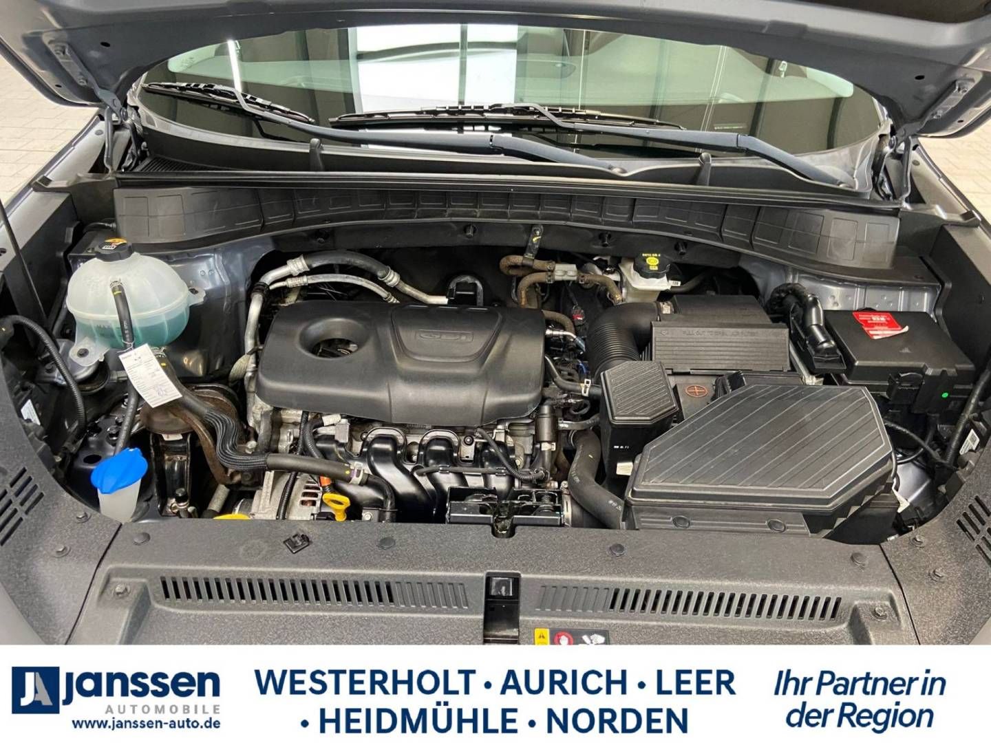 Fahrzeugabbildung Hyundai TUCSON blue Navi