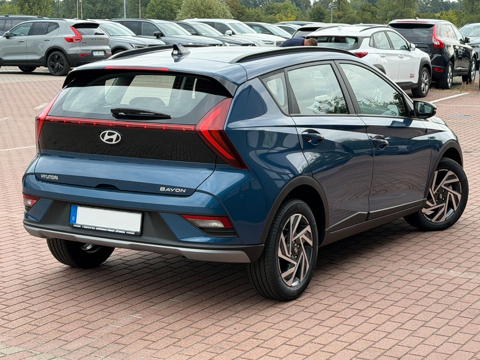 Fahrzeugabbildung Hyundai BAYON 1.0 T-GDI Trend *Navi*SmartKey*Kamera*LED*
