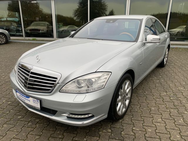 Mercedes-Benz S 500 V8 BlueEFF. Mopf / Bi-Xenon / Garantie*