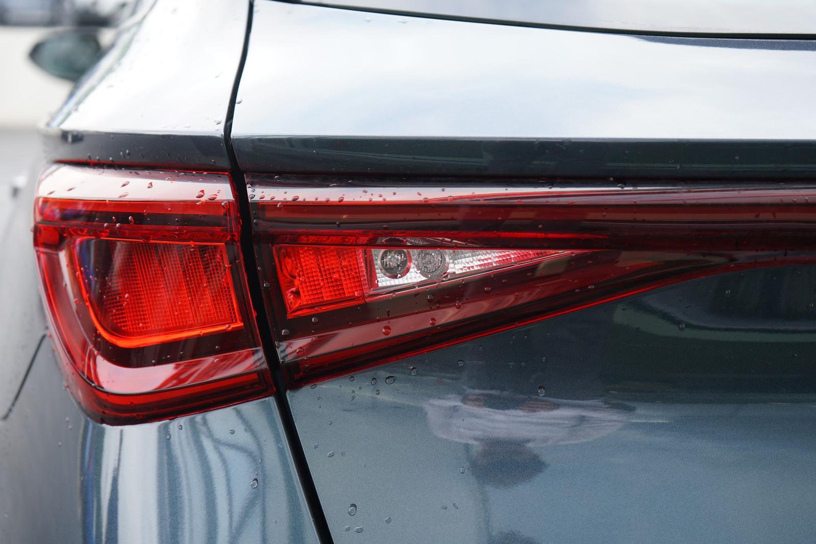 Seat Leon Sportstourer 1.5 FR LED Navi DAB Kamera USB